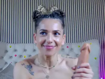 Stripchat Nude Webcam of PlayfulShow