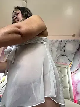 Stripchat Live Sex of Lucy_Milf_474