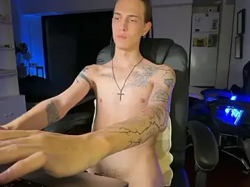 Stripchat Live Porn of Den_BlueXx
