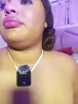 Stripchat Live Sex of helenassnow