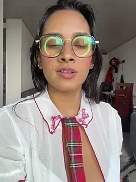 Stripchat Free Live Porn of LunaHeat