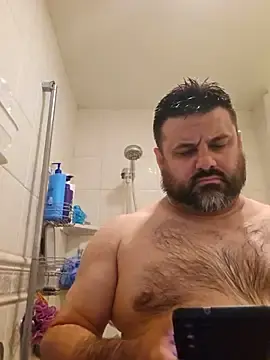 Stripchat Sex Cam of Roddog18