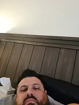 Stripchat Nude Webcam of Roddog18