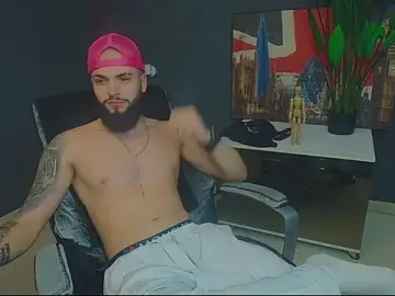 Stripchat Adult Webcams of OscarWillss