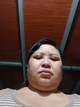 Stripchat Free Porn Cam of Monglan-c