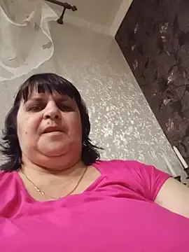 Stripchat Sex Cam of LisichkaOksana