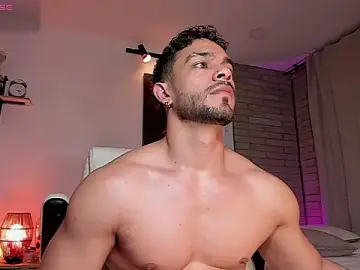 Stripchat Watch Live Sex Cams of Josseph1_