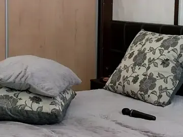 Stripchat Watch Live Sex Cams of IreneShine_