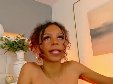 Stripchat Free Porn Cam of AraLewis