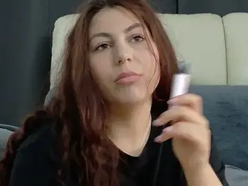 Stripchat Sex Cam of AbellaaDesire