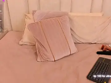 Stripchat Free Porn Cam of im_miaadoll
