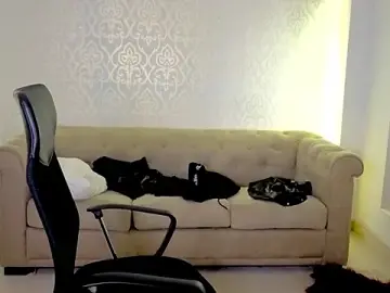 Stripchat Nude Webcam of MaxKaiden