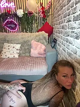 Stripchat Private Sex Chat of Lorentino_blondie