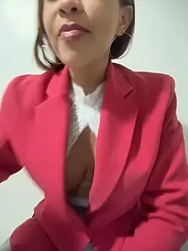 Stripchat Live Sex of intact_w