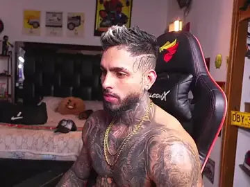 Stripchat Adult Webcam of logan_hugh8