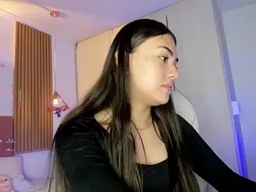 Stripchat Sex Cam of mia_nevaeh