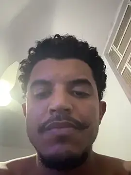 Stripchat Live Sex Cam of Sanicrt