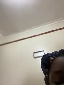 Stripchat Live Sex Cam of sweet18creamybigpussy