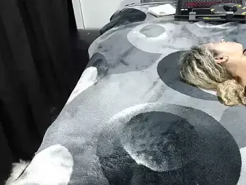 Stripchat Live Porn of Kellynha_Sweet
