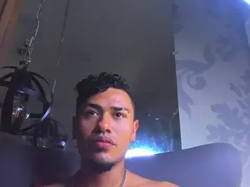 Stripchat Live Porn of AlexandriuWolf