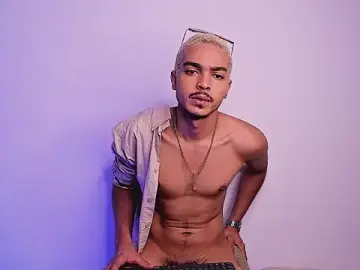 Stripchat Watch Live Sex Cams of axelstone1