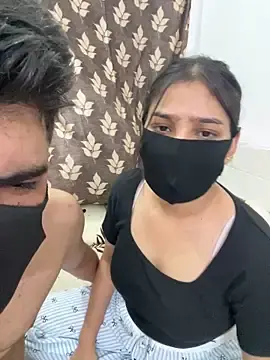Stripchat Live Sex Cam of SWEET_AARU1