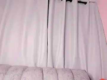 Stripchat Sex Cam of AlanaVs