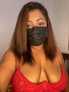 Stripchat Sex Cam of _Cute_ariana_