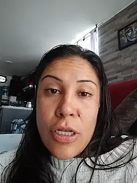 Stripchat Nude Webcam of KittyHoleshot87
