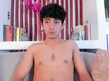 Stripchat Sex Cam of Axel_Draven