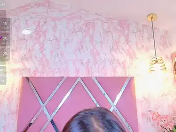 Stripchat Sex Cam of Dolce_pearl