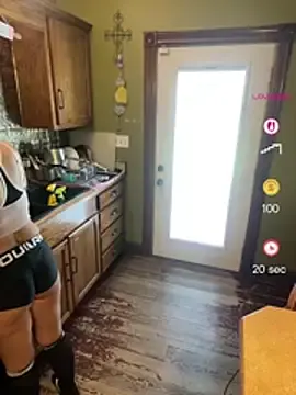 Stripchat Free Live Porn of Vanessa_Valentine