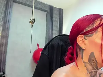 Stripchat Sex Chat of selene_red_