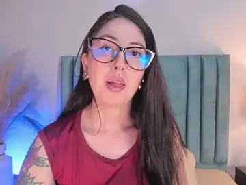 Stripchat Free Porn Cam of Emilywatsonn