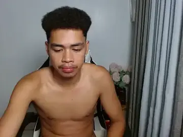 Stripchat Live Sex Cam of curlyasian_njxx