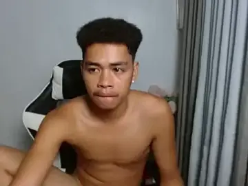 Stripchat Sex Cam of curlyasian_njxx