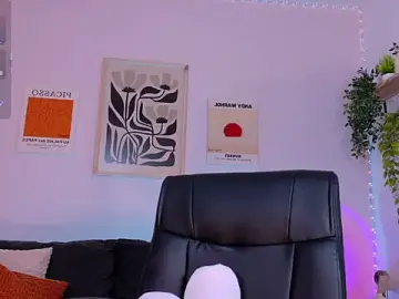 Stripchat Free Porn Cam of ViolettCastel