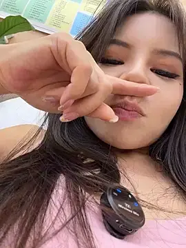 Stripchat Sex Cam of keke_00oo