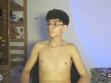 Stripchat Live Sex Cam of ace_xero_