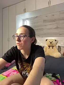 Stripchat Best live sex cam show of MartiniiSelenna