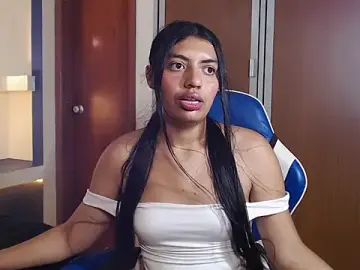 Stripchat Live Sex Cam of Slendy_club
