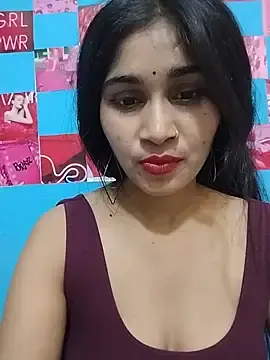 Stripchat Sex Cam of Naughty_Kiara_