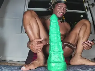 Stripchat Watch Live Sex Cams of Theonlydreamybull