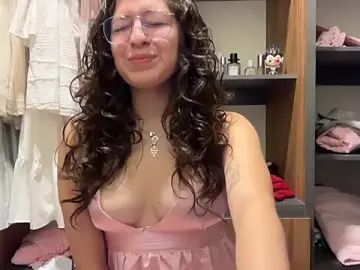 Stripchat Sex Cam of Alicatcua_