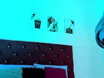 Stripchat Free Live Porn of Liamsubtle01