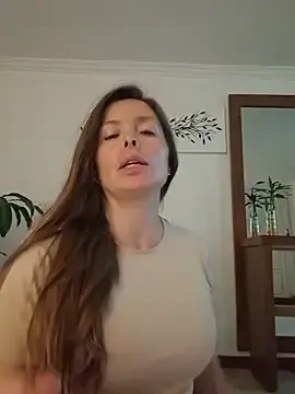 Stripchat Adult Video Chat of karina_warthon