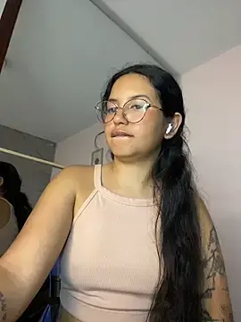Stripchat Live Sex of Rosita_forever_