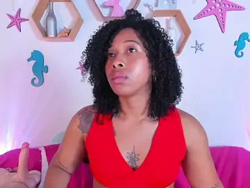 Stripchat Sex Cam of Tanissha_curly