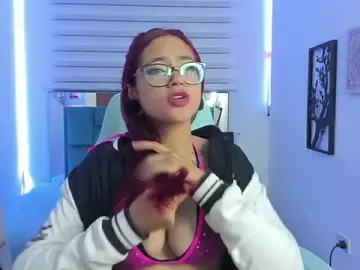 Stripchat Live Sex Cam of Sara_Red_X