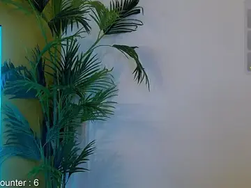 Stripchat Live Sex Cam of lessysweety